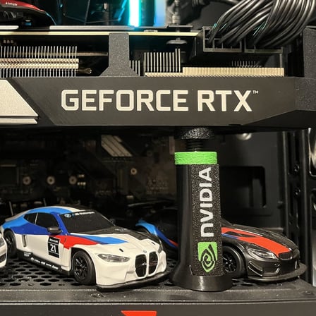 Nvidia Logolu Ayarlanabilir Ekran Kartı Tutucu - GPU Sarkma Önleyici Yükseklik Ayarlı Destek Aparatı (70mm - 125mm)