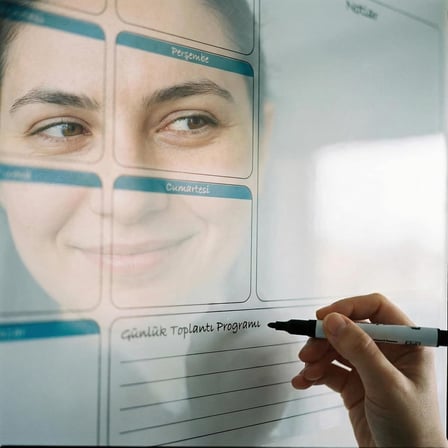 Haftalık Planlayıcı Çizelgesi Elektrostatik Akıllı Kağıt Yazı Tahtası (70 Cm X 56 Cm)