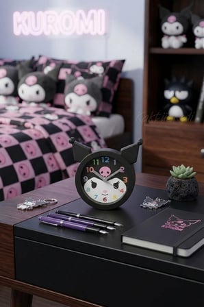 Kuromi Figürlü Dekoratif Mini Çocuk Odası Masa Saati, Sesli Alarm Fonksiyonlu, Siyah, 10x10 cm