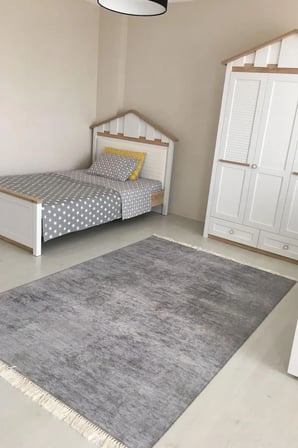 Yolluk Halı – Kaymaz Tabanlı, Yıkanabilir, Yumuşak Dokulu, Şık ve Dayanıklı Tasarım (milat