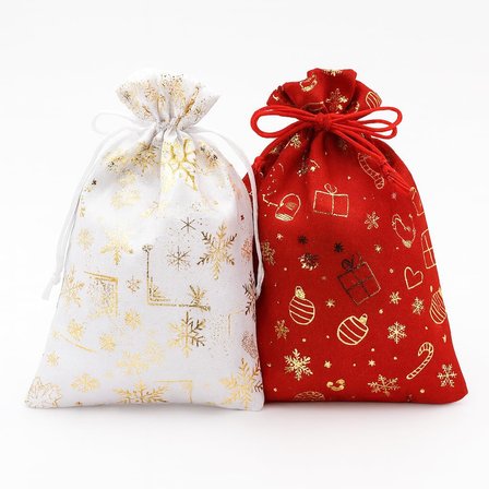 2’li Set 17x23 cm Yılbaşı Hediye Kesesi – Kırmızı &amp; Beyaz Altın Yaldızlı Noel Temalı Kumaş Çanta | Yılbaşı Hediye Paketi Kesesi