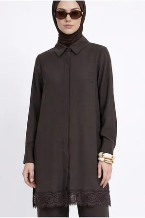 Dantel Detaylı Gizli Düğmeli Pantolonlu İkili Takım 26YT664