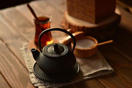 Bambum Linden Sümbül Döküm Demlik 300 ml Siyah T0081