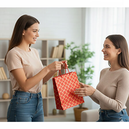 26x32x10 cm – Kırmızı Varaklı Geometrik Desenli Lüks Karton Hediye Çantası Özel Sunum Çantası