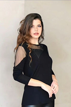 Önü ve Omuzları Tül Parçalı Bluz