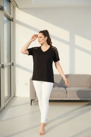 Omuz Lazer Kesim Taş Detaylı Bluz
