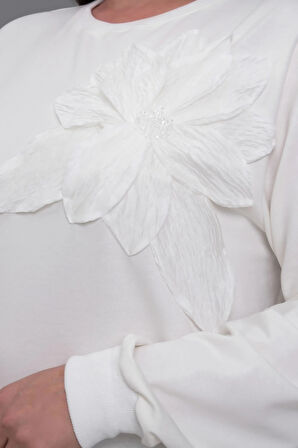 Çiçek Aplikeli Sweatshirt