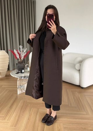 Düz Kesim Kaban - İki Cepli Düğmeli Kadın Kaban