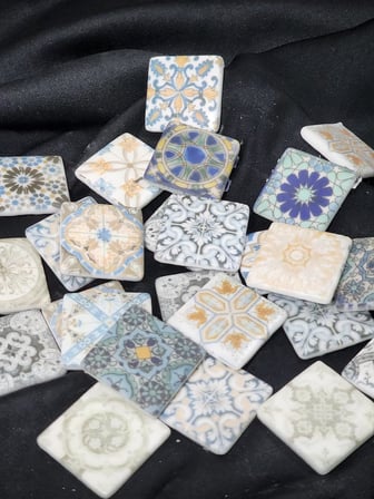 Dekoratif Seramik Karışık Desenli Cam Mozaik Karo Seti - 500 gr (35 Adet) - 4x4 cm El Sanatları ve Mimari Dekorasyon İçin