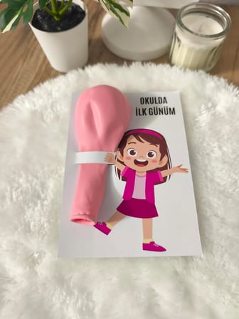 Pamuğum Atelier Renkli Balonlu Tebrik Kartı Okulda İlk Günüm Hediyeliği (15 Adet)