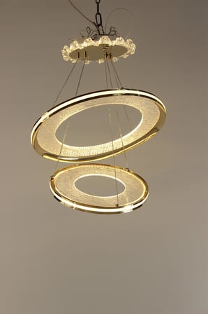 Modern Gümüş Geometrik Çemberli Tasarım 3 Renk Şık Salon Led Sarkıt Avize