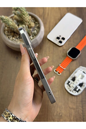iPhone 15 Pro Max Magsafe Uyumlu Mika Sararmaz Kılıf SooCase720