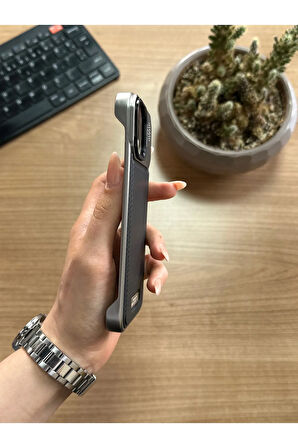 iPhone 13/14 Standlı karbon Kılıf Soocase624