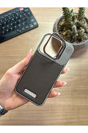 iPhone 15 Pro Standlı karbon Kılıf Soocase624