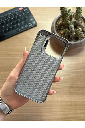 iPhone 15 Pro Standlı karbon Kılıf Soocase624