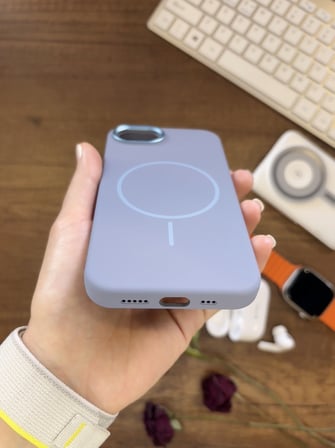 iPhone 16E Uyumlu Premium Lansman Anismanyonlu Kılıf Magsafe Uyumlu Premium Silikon Kılıf