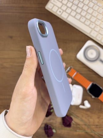 iPhone 16E Uyumlu Premium Lansman Anismanyonlu Kılıf Magsafe Uyumlu Premium Silikon Kılıf