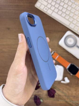 iPhone 16E Uyumlu Premium Lansman Anismanyonlu Kılıf Magsafe Uyumlu Premium Silikon Kılıf