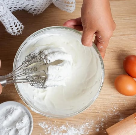 Helezon Yaylı Çırpıcı – 304 Paslanmaz Çelik Makarna Çırpıcı &amp; Çırpma Teli, Yaylı Spiral Tasarım, Kıvamlı Yumurta, Krema, Pasta ve Hamur Çırpma, Dayanıklı Profesyonel Mutfak Gereci