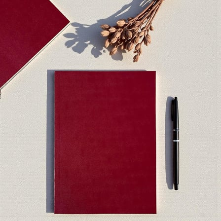 Noktalı Not Defteri – 64 Yaprak, 90 gr Ivory Kağıt, Amerikan Ciltli Not Defteri, Ofis ve Günlük Kullanım İçin İdeal (Bordo, A6 (10,5cm x 14,8cm))
