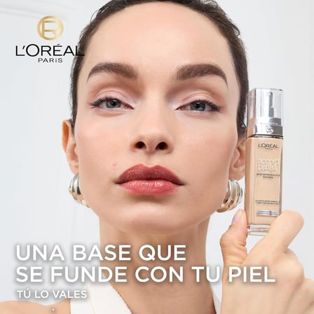 True Match Bakım Yapan Fondöten 30 ml - 1N Ivory