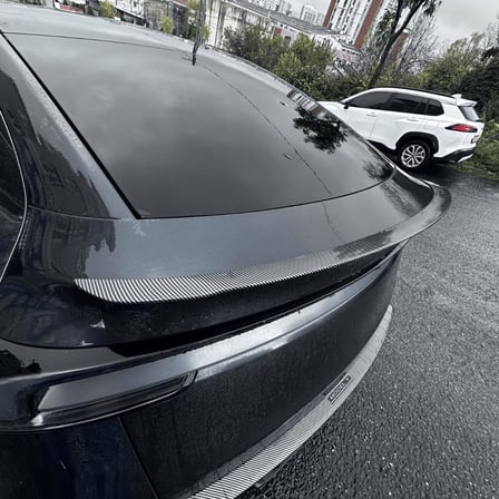 TESLA MODEL Y JUNİPER Pro Version Blow Parlak Karbon Fiber Görünüm Spoiler