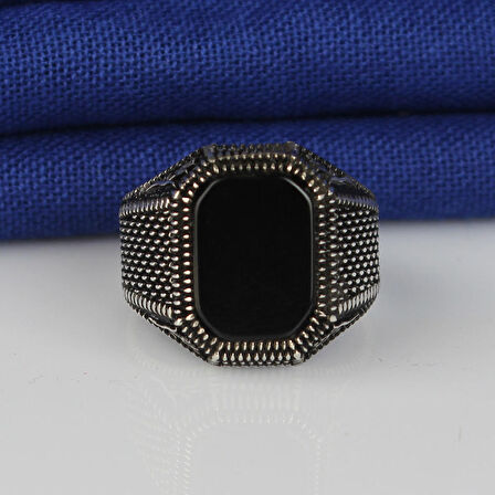 925 AYAR GÜMÜŞ DÖRTGEN ONİKS TAŞLI ERKEK YÜZÜK