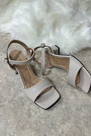 Günlük Kadın Sandalet Kalın Topuklu Bantlı Bilekten Bağlı Küt Burunlu Rahat Yumuşak Taban 275