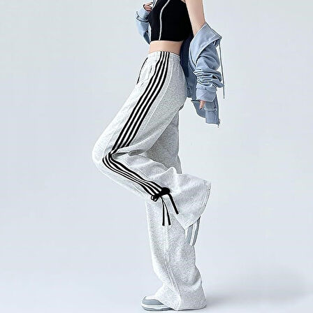 Kadın Sportif Üç Şerit Detaylı  Ayarlanabilir Paça Eşofman Altı 