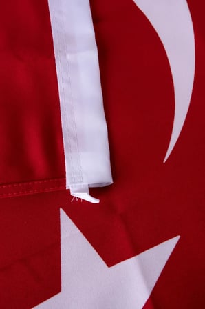 Türk Bayağı 150x225 cm Alpaka Kumaş Yüksek Kalite Fabrikasyon Baskı -Klaın Plastik Özel Hediye Kutusunda Gelir-