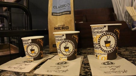 Excodi Cup - [ CUP ] 4 oz Kullan At Bardak - 100 ml - 300 Adet Kaliteli Bardak - Türk Kahvesi, Espresso, Sızdırmaz, El Yakmaz (Bej - Ekspresso - Shot)