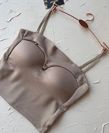 Chole İthal Pamuklu Göğsü Cut-Out Halka Kaplı Detaylı İnce Askılı Ultra Rahat Büstiyer