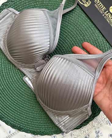 Evelyn Parlak Saten Çizgi Detaylı C cup Balenli Desteksiz Önü Tül Detaylı Şık Sütyen