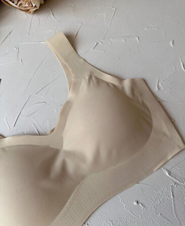 Intive Balensiz Dikişsiz Push-up Çıkarılabilir Padli Invisible (Görünmez) Bralet - İthal Bra