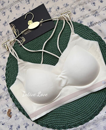 Mira Dikişsiz Hafif Dolgulu Çift Askılı Kopçasız Rahat Bralet/Sütyen/Büstiyer/Spor Sütyeni