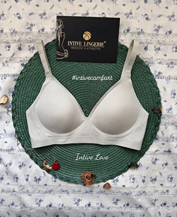 SoftEase V Yaka Balensiz Dikişsiz Lazer Kesim Rahat Soft Kumaştan Fitilli Kopçalı Sütyen