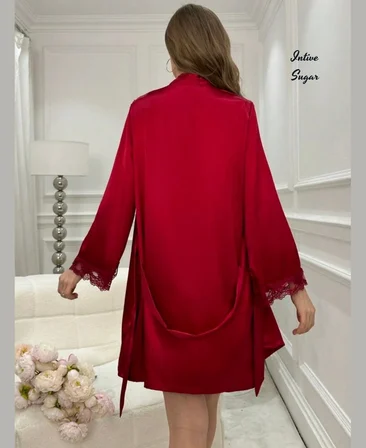 Intive Sugar Bordo Dantelli Saten Mini Etekli Yırtmaçlı Sabahlıklı Takım