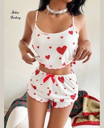 Intive Cutie Kırmızı Kalp Desenli Beyaz Rahat Kumaştan Şort Crop Pijama Takımı