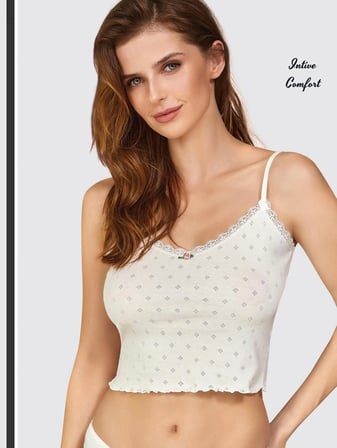 Berrak %100 Pamuklu İnce Askılı Vintage Tasarımlı V Yaka Yarım Atlet/Büstiyer