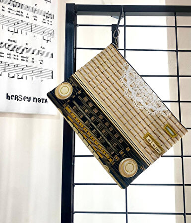 Retro Radyo Dantel Detaylı Görünümlü Vintage Clutch Portföy Çanta