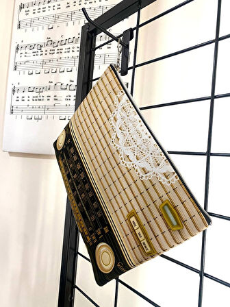 Retro Radyo Dantel Detaylı Görünümlü Vintage Clutch Portföy Çanta