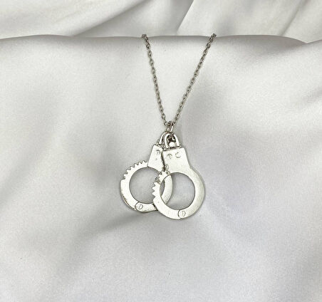 Kelepçe Figürlü Polis Hediye Kolye