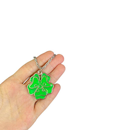 Tokyo Revengers Şans Yeşil Yonca Kolye