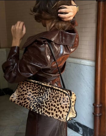 Timsah Parlak Deri Kumaş Zara Model Kuşaklı Ceket ve Etek Takım - 2 Renk