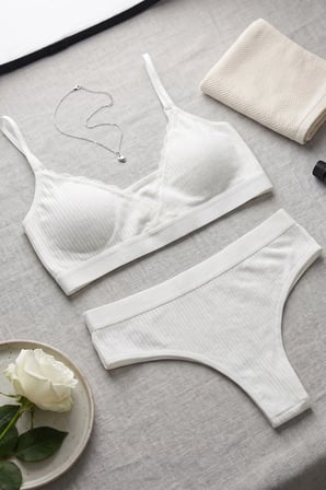 Kadın Ekru Çıkarılabilir Pedli Fitilli Dantelli Bralet Takımı