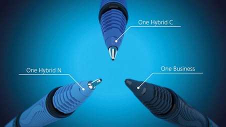 Alıcının dönerbaşlı kalem One Hybrid C 05, Konusspitze 0,5 mm, mavi, 1er kartı üzerinde