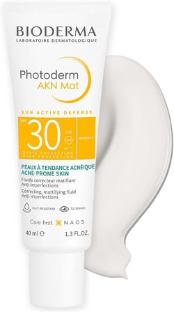 Bioderma Photoderm AKN Mat Sivilce Karşıtı Güneş Kremi Yağlı Akne Eğilimli Ciltler Matlaştırıcı Etki 40 ml