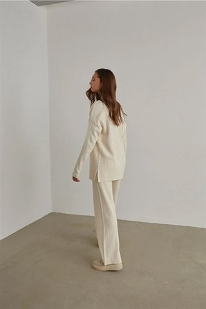 Düğme Detaylı Fitilli Triko Takım
