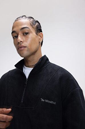 DeFacto Comfort Regular Fit Rahat Kalıp Fermuarlı Dik Yaka Baskılı Polar Sweatshirt C7794AX24AUBK81
