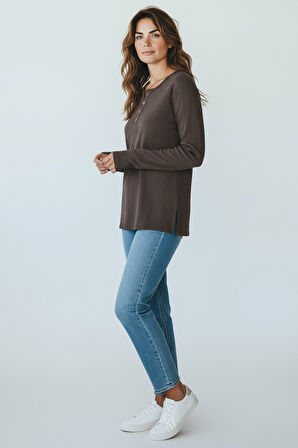KADIN YAKA DÜME DETAYLI MEVSİMLİK BLUZ